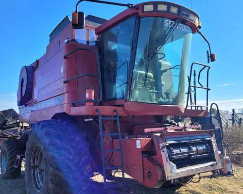 Cosechadora Case IH 2388 año 2007