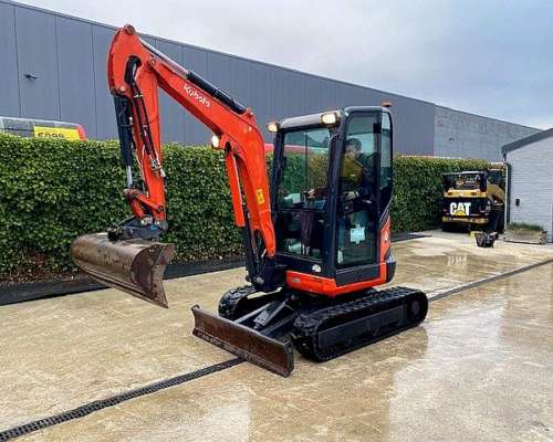 Mini Excavadora Kubota U27-4