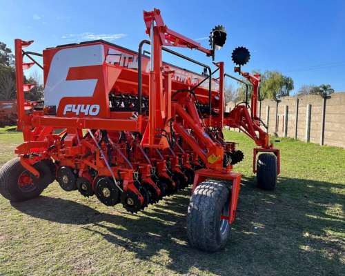 Sembradora Fercam de 23 y 33 a 21 Reacondicionadas a Nueva