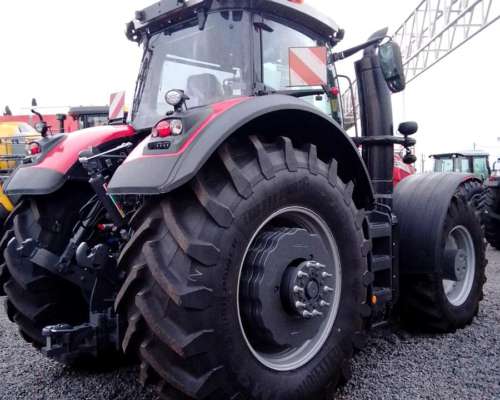 Tractor Massey Ferguson 8735