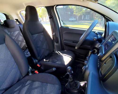 Fiat Mobi Like 1.0 2022 – 1° Mano – Cámara