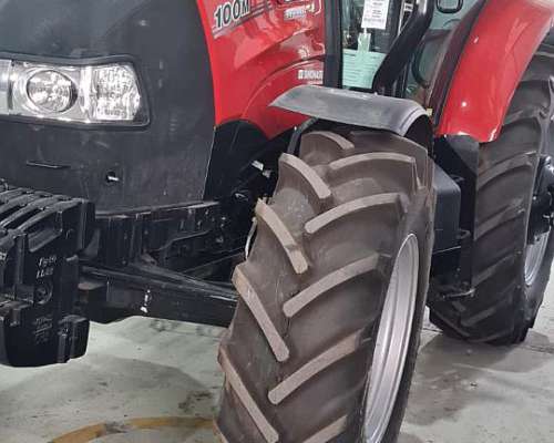 Tractor Farmall M 100