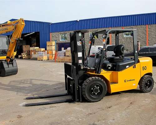 Autoelevador Liugong CPCD50 Compacto