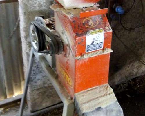 Vendo Moledora y Repuestos John Deere