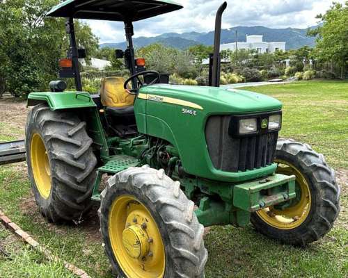 Jhon Deere JD 5065 e Doble Tracción