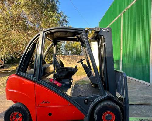 Linde H25 Diesel con Torre Triple Modelo 2003 - Año: 2003 - Agroads