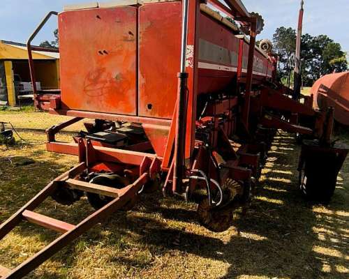 Crucianelli Gringaiv Modelo 2005 de 16 a 52 Doble Fertilizac