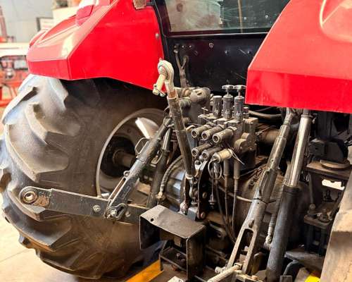 Tractor Case IH - Farmall 130a