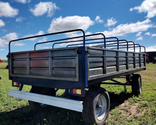 Acoplado Playo 4 X 2 Mts con Barandas Volcables