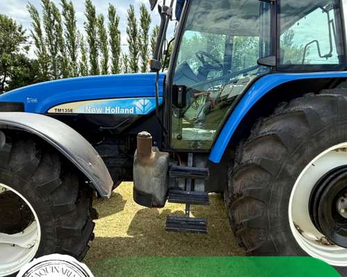 ✅tractor New Holland ➡️tm135,éxitos,año 2007,centro Cerrado