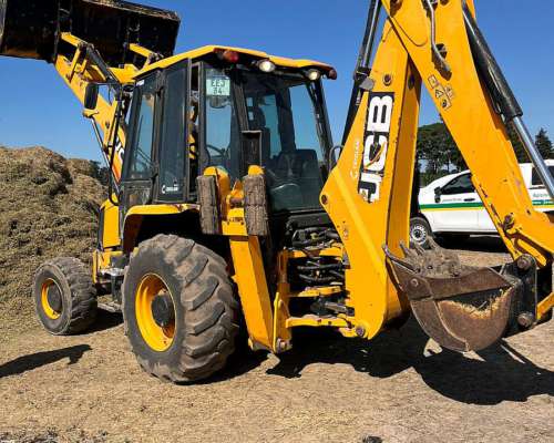 Retroexcavadora JCB 3cx Usada