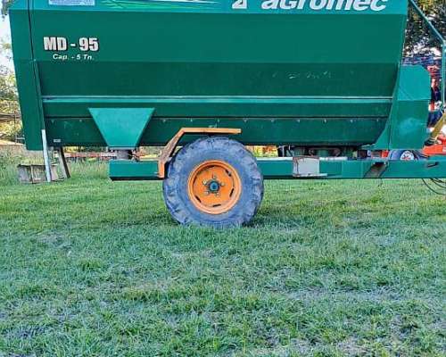 Mixer Horizontal Agromec 9.5 Metros