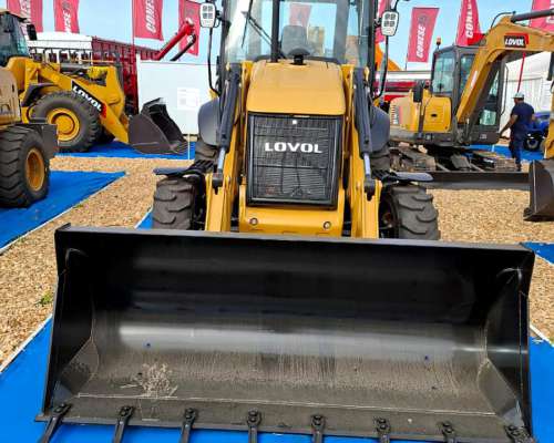 Retropala Lovol - Modelo: FB 878-m - 100 HP - Carraro - 4X4