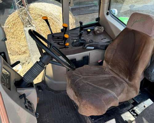 Tractor John Deere 6145j