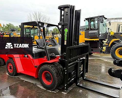 Autoelevador Bylion 70 7.000kg Torre Triple Duales