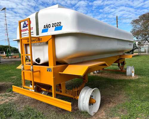 Acoplado Tanque 10.500 Lts