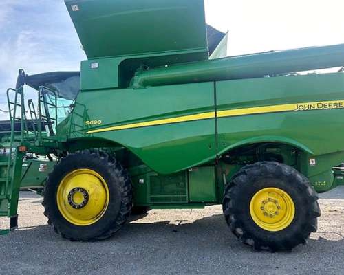 John Deere S690 Americana