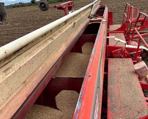 Sembradora Crucianelli Pionera 35 a 20cm con Monitor Siembra