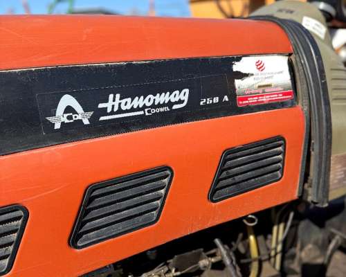 Hanomag 250a - con Desmalezadora
