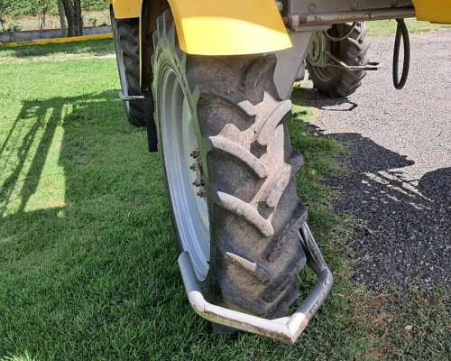 Pulverizadora Pla 3250 BT Usada año 2011