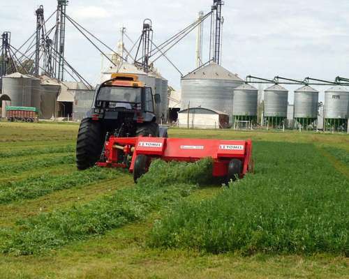 Segadora Yomel - Moscato 3070 - Arrastre -con Acondicionador