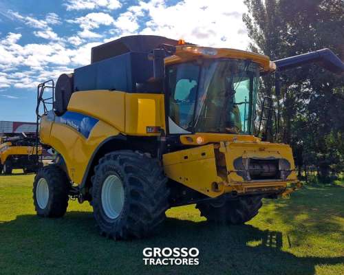 Cosechadora New Holland CR 9060, 30 Pies, 2008