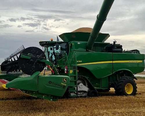 Cosechadora John Deere S790 - Impecable
