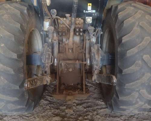 Tractor New Holland TM7040 - Usado Doble Tracción