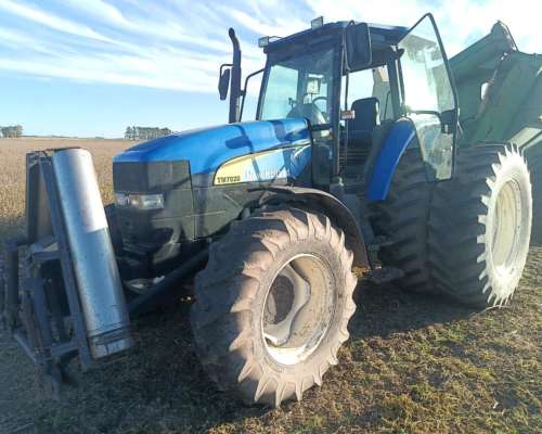 Tractor NH 7020 con 4500hs Impecable Estado