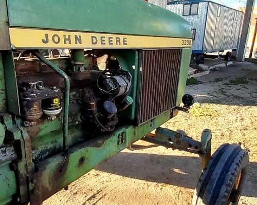 Tractor John Deere 3330 sin Cabina