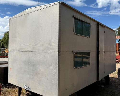 Casilla Rural Gentili de 4,80x2,40 de 5 Camas