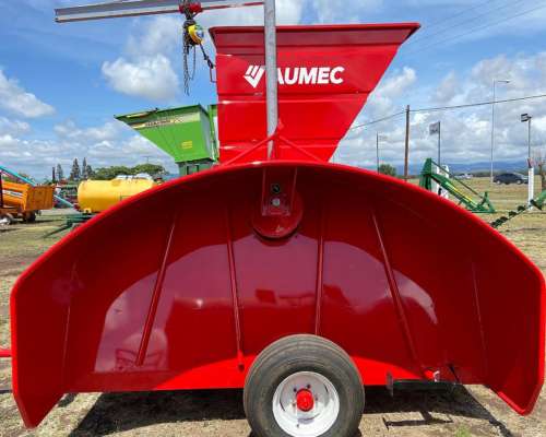 Embolsadora de Granos Aumec Equipada con Barra de Mando