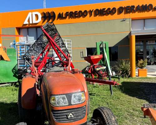 Hanomag 250a - con Desmalezadora