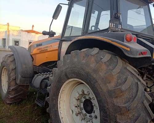 Tractor Valtra BH 145 Generacion 2