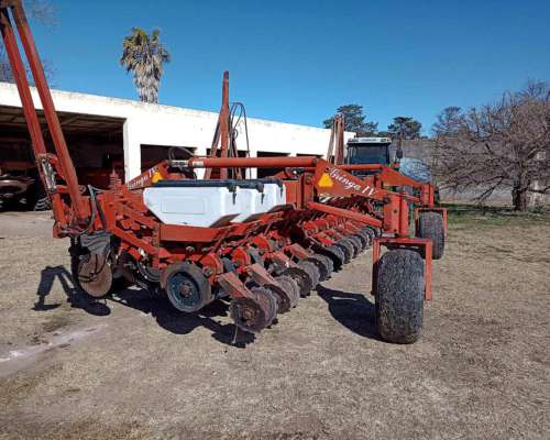 Sembradora Gringa IV Unico Dueño. 14 a 52