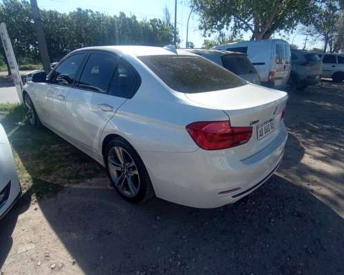Bmw Serie 3 330 I Sport Line Sedan 2017nafta U$ 30.600