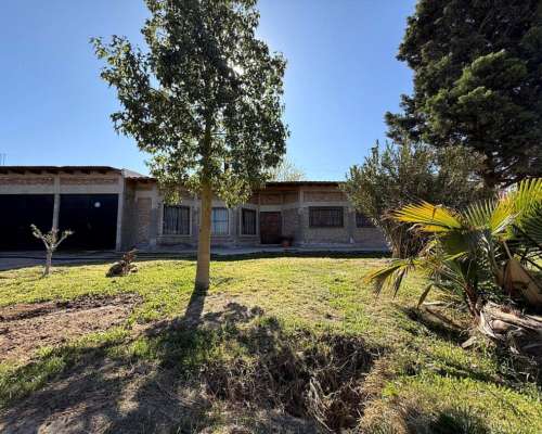 Venta de Galpón con Amplio Terreno- Zona Industrial Mendoza