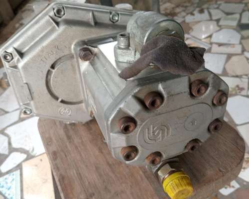 Multiplicador Toma de Fuerza con Bomba Hidraulica