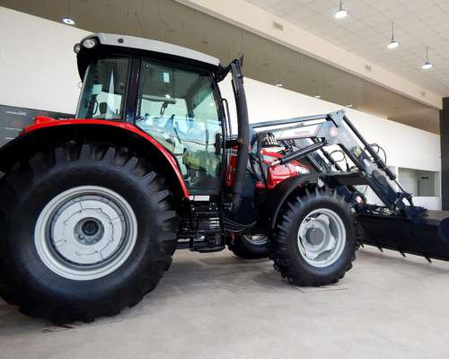 Tractor Massey Ferguson 6713 135 HP