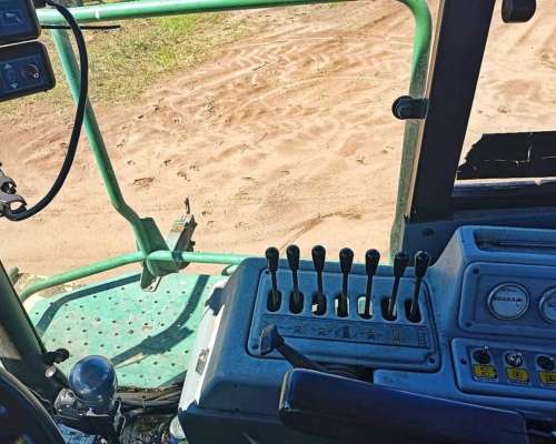 Pulverizadora Caiman SP 3228 año 2008 con Piloto Trimble