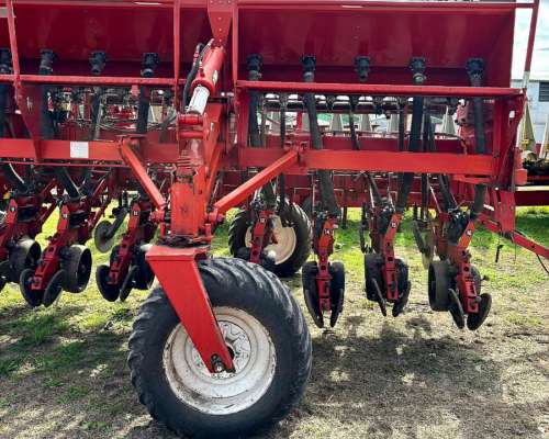 Sembradora Crucianelli Gringa 16 Surcos