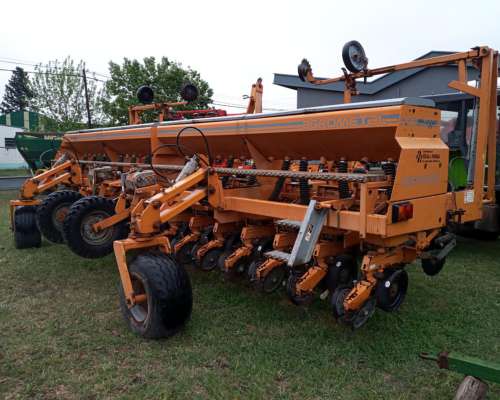 Sembradora Agrometal TX Mega 16 a 52