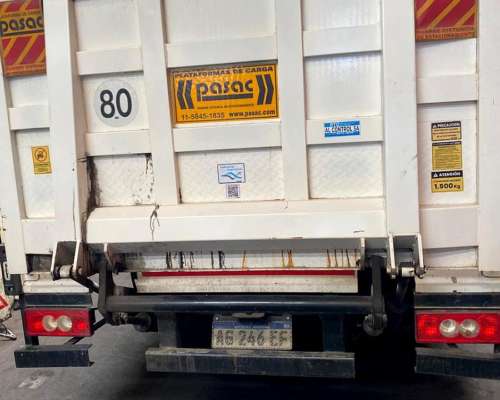Carrocería Marca Chamula C/ Plataforma Hidraulica Car. Tras