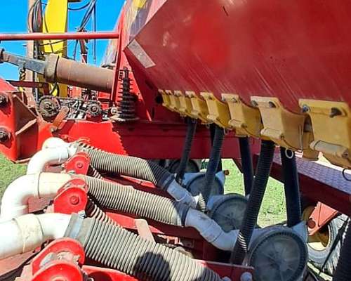 Sembradora Neumatica Bertini de 20 Lineas a 41 cm