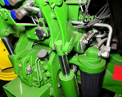 John Deere 6105e con 200 Hs