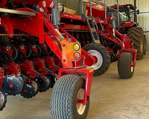 Apache 27000 20 a 42 / 16 Líneas a 52 Precicion Planting