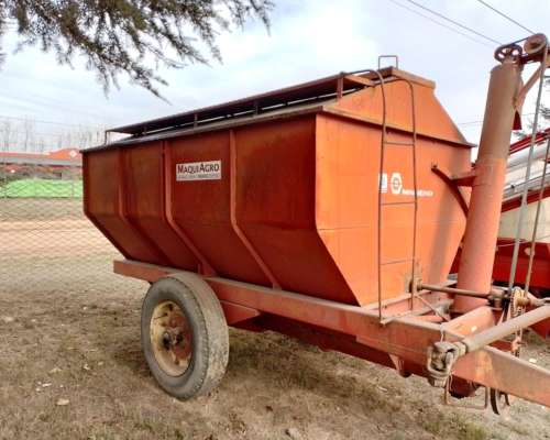 Acoplado Racionador Mainero Modelo CD 8 de 8 M3