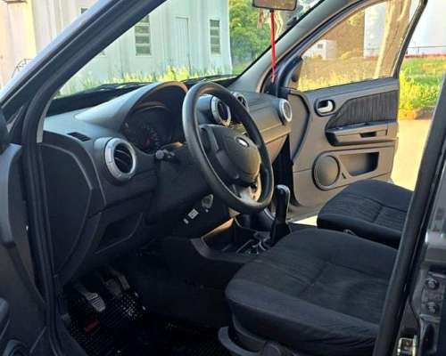 Ford Ecosport 1.6 XLS (l07) 2009 GNC $ 10.799.000 145.000km