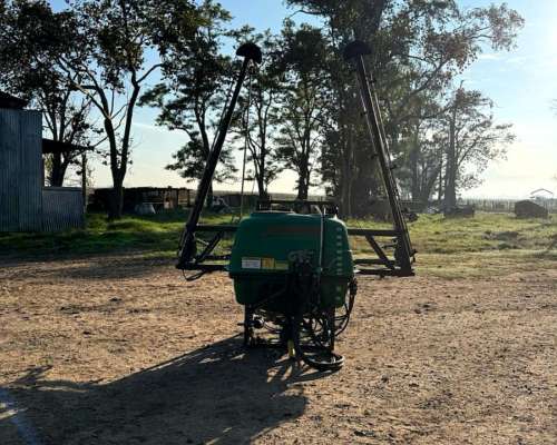 Pulverizadora Praba de Tres Puntos 600lts. Hidraúlica