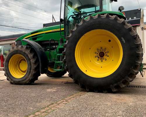John Deere 7 210 J con Piloto
